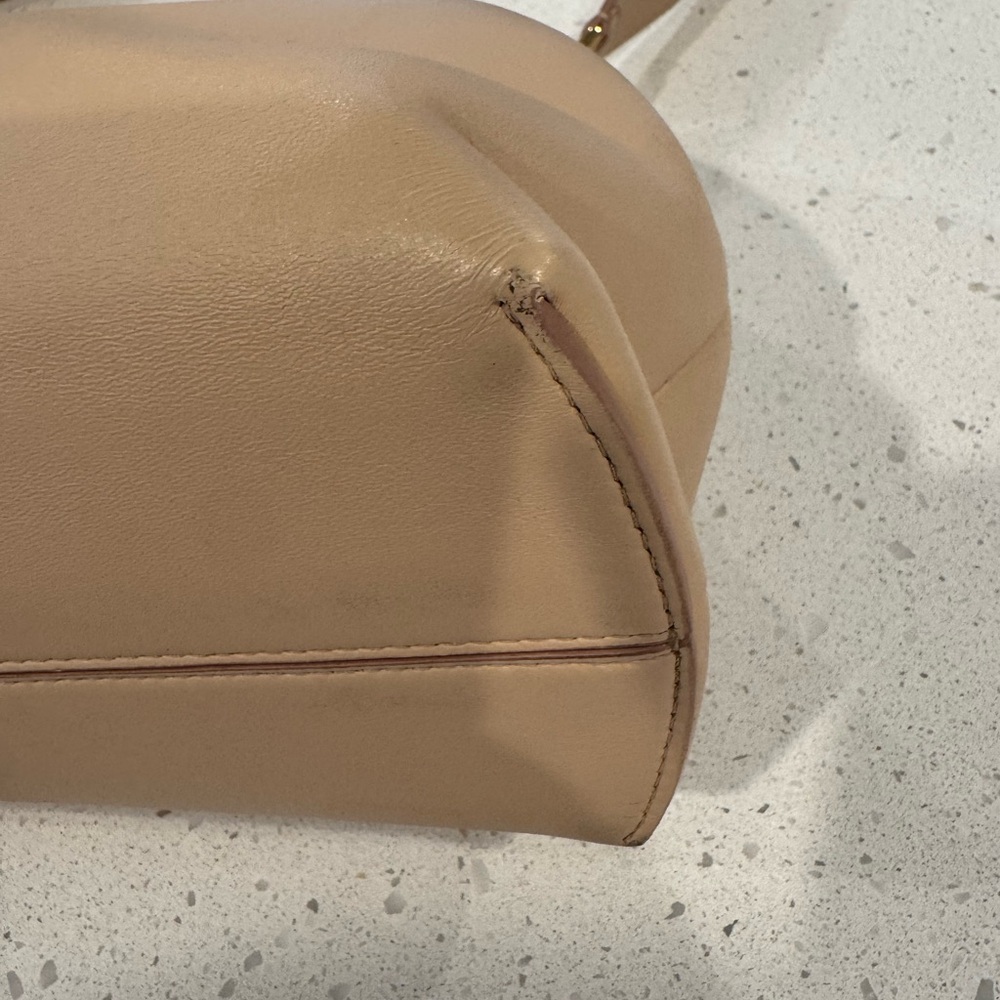 FENDI First Medium Shoulder bag - Picture 7 of 11
